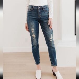 Judy Blue Mid Rise Distressed Relaxed Fit Jeans Size 27 Size 5